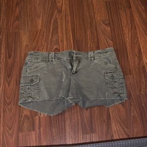Army green cargo shorts American eagle